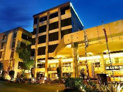 The Ritz Hotel at Garden Oases image 3